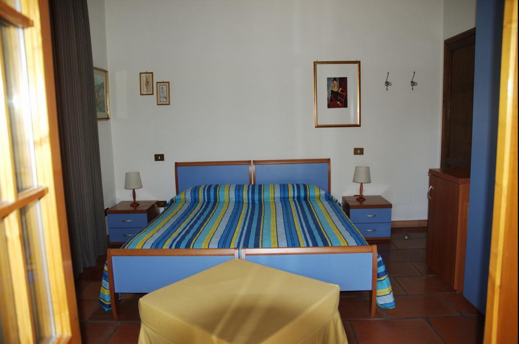 Affittacamere Villa Delia Lucca Habitación foto